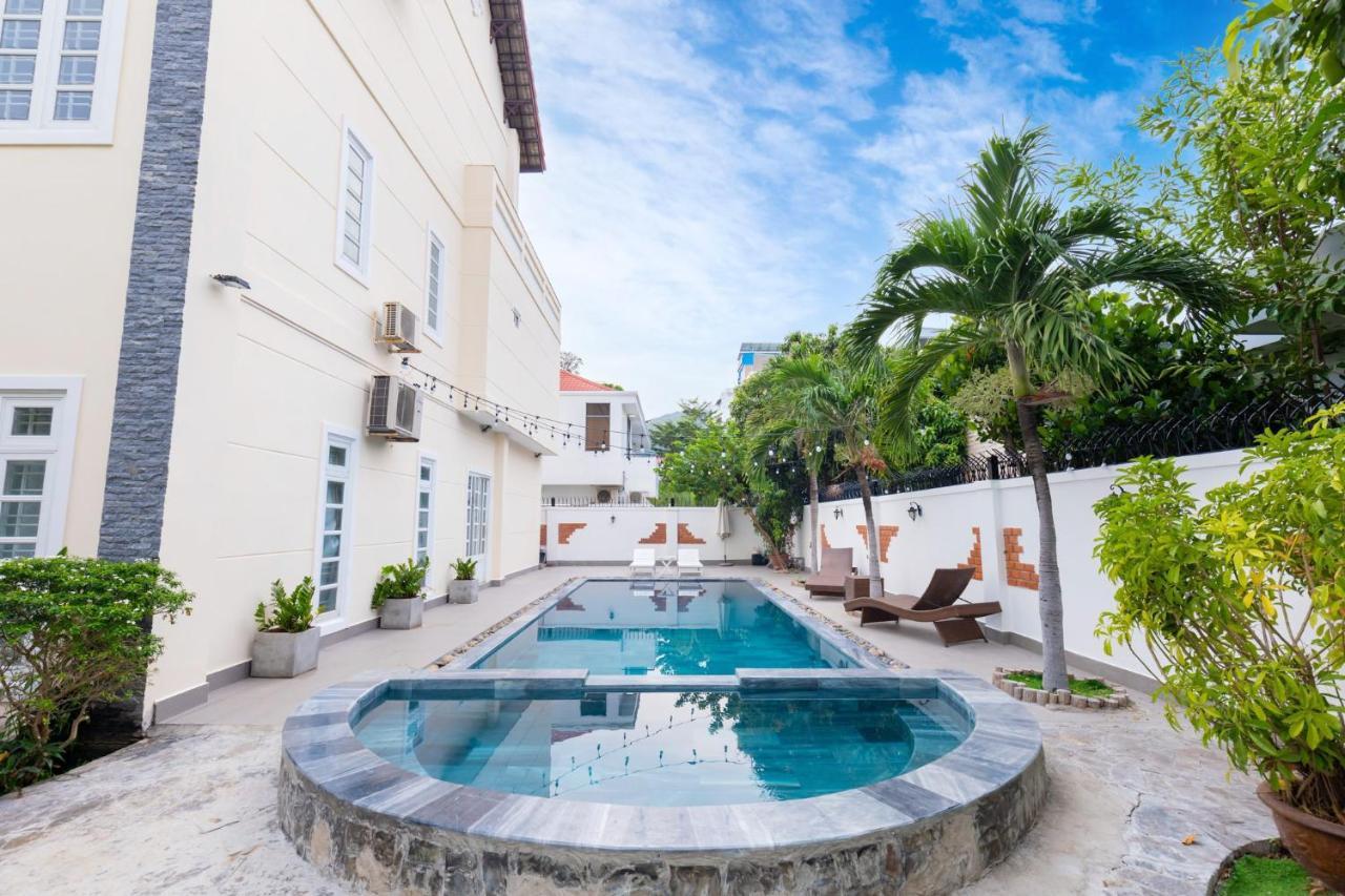 Luxury Villa Bai Sau Near Beach Вунгтау Экстерьер фото