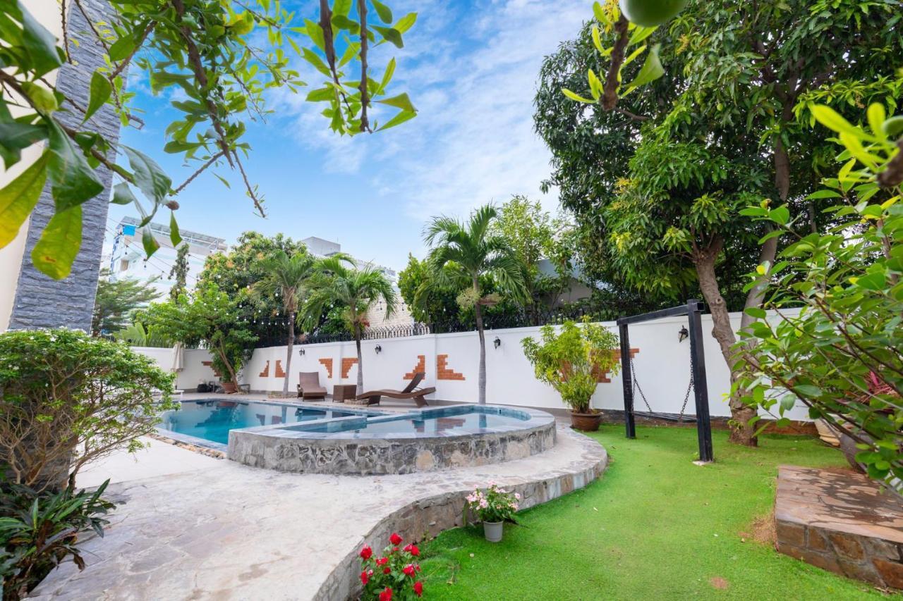 Luxury Villa Bai Sau Near Beach Вунгтау Экстерьер фото